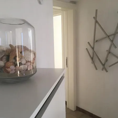 Unique Sea Views - Peace & Nature - Near Tram Stop Apartment *