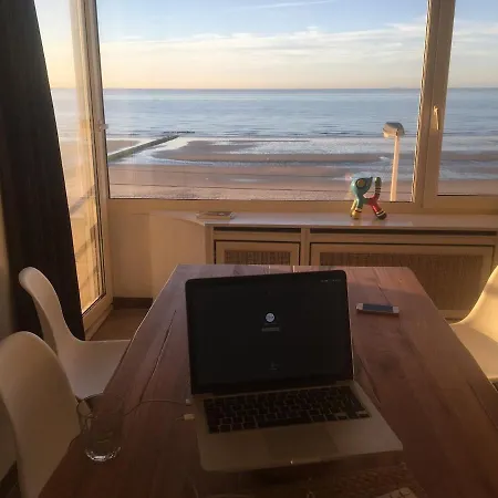 Unique Sea Views - Peace & Nature - Near Tram Stop Ostend