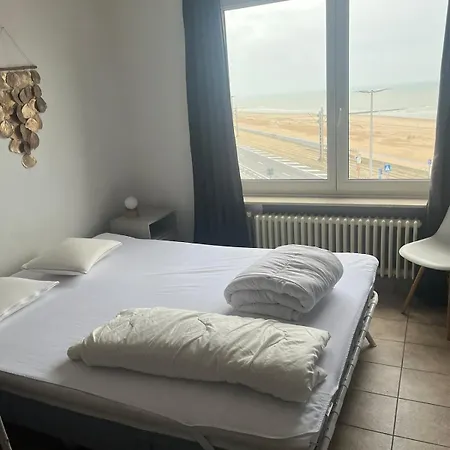 Apartment Unique Sea Views - Peace & Nature - Near Tram Stop