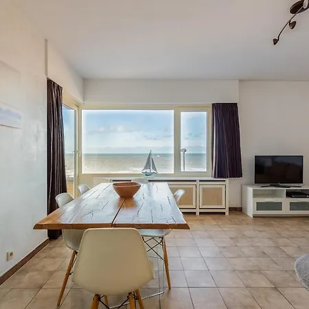 Unique Sea Views - Peace & Nature - Near Tram Stop Apartment Ostend